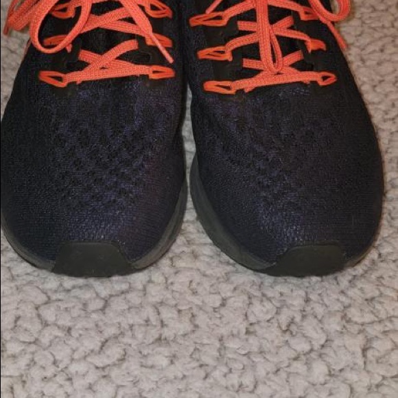 Nike Man shoes - Picture 3 of 5